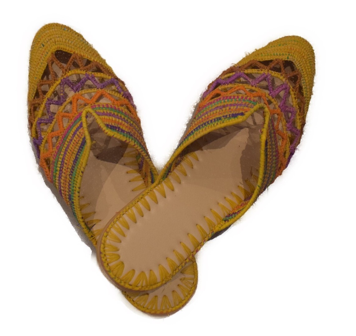 Mules à plateforme en cuir et raphia tressé avec décor multicolore
